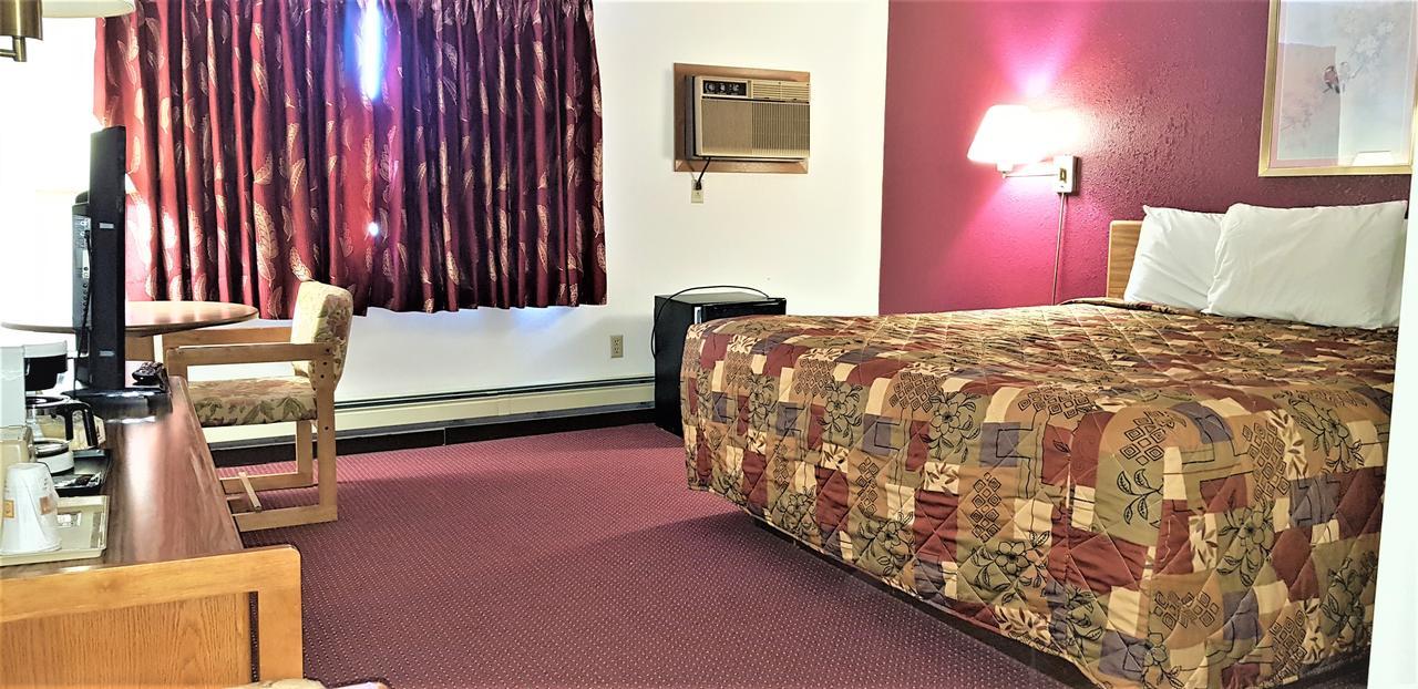 Amerivu Inn & Suites-Avon Esterno foto