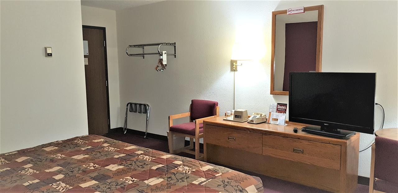 Amerivu Inn & Suites-Avon Esterno foto