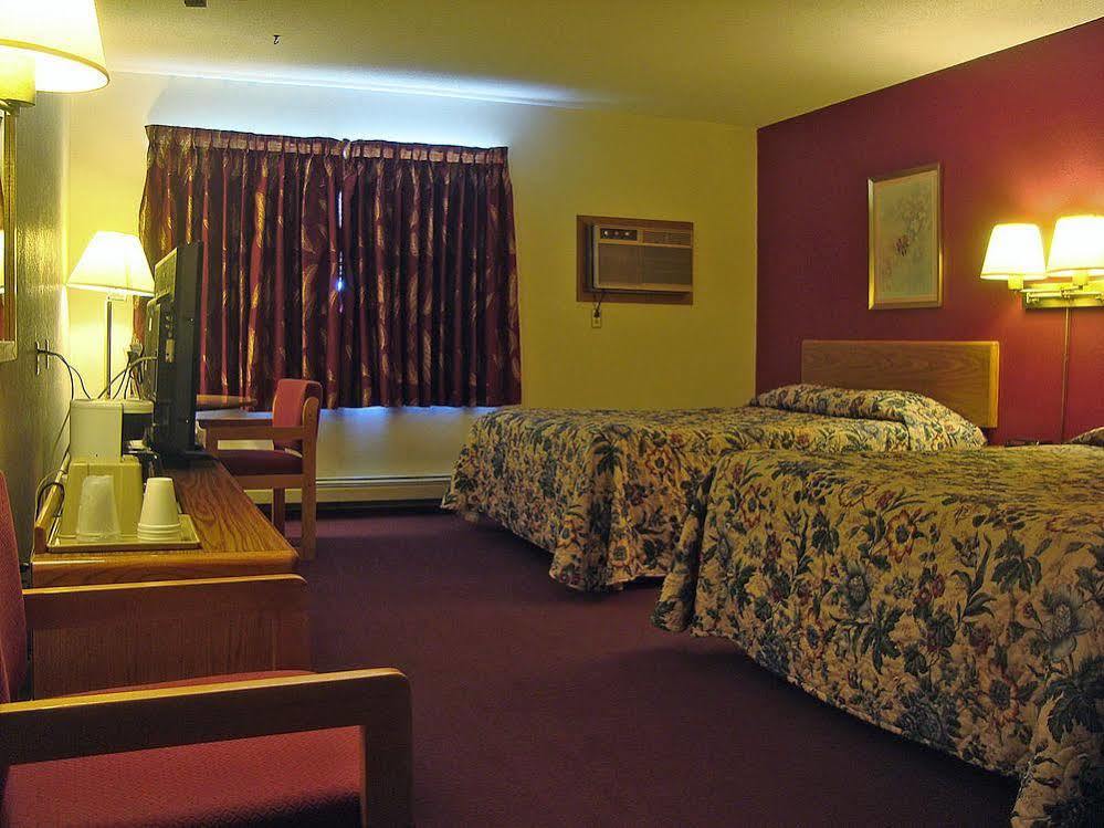 Amerivu Inn & Suites-Avon Esterno foto