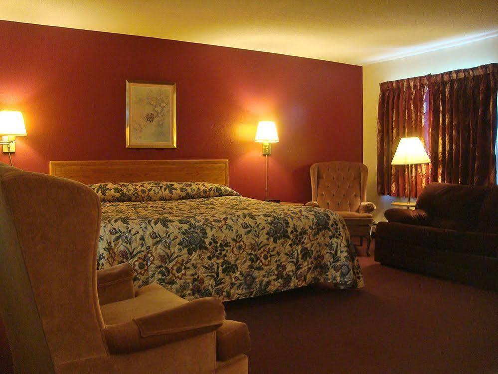 Amerivu Inn & Suites-Avon Esterno foto
