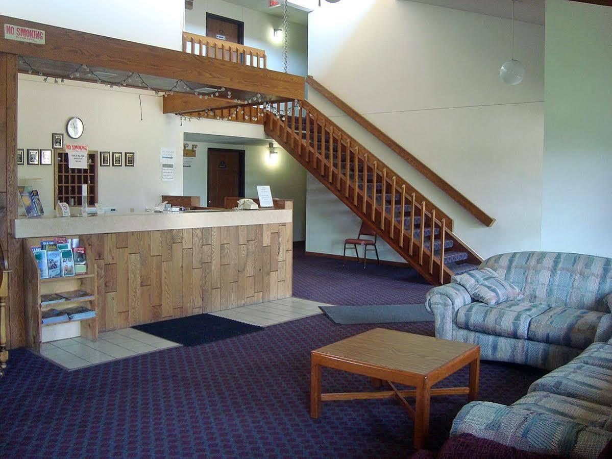 Amerivu Inn & Suites-Avon Esterno foto